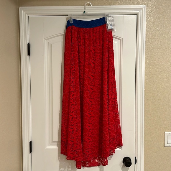 LuLaRoe Lucy -XL - Picture 1 of 3
